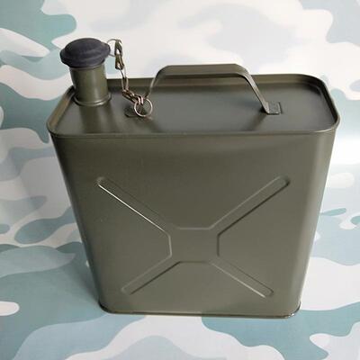 东风EQ1118GA/EQ2102/天锦EQ1120GA军车随车工具机油桶3909C-010