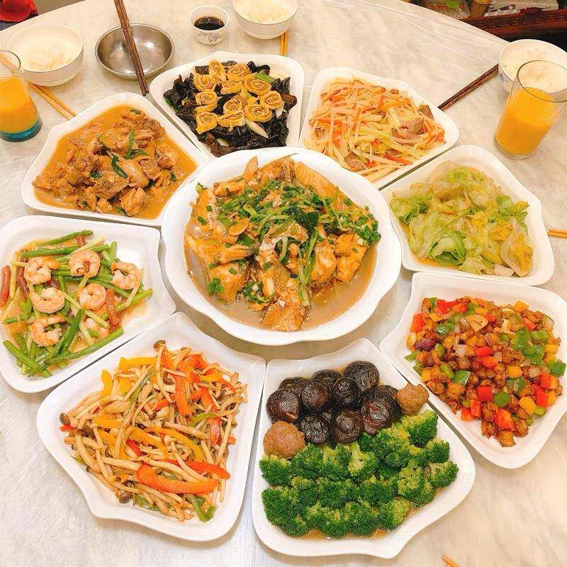 创意陶瓷拼盘套装花边扇形盘组合家用菜盘子汤碗家宴聚餐团团圆餐