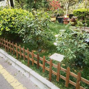 防腐木插地栅栏栅栏花坛菜园围栏户外阳木花架伸缩护栏菜地台护篱