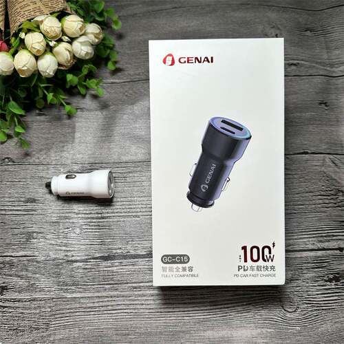 歌奈GC-C15车充12V-24V车载充电器100W+PD30W全兼容闪充车充
