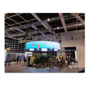 LED圆柱屏室内P2.5P3P4全彩led显示屏弧形屏软模组异形柔性屏