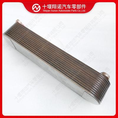康明斯发动机配件QST30机油散热器40683083092611