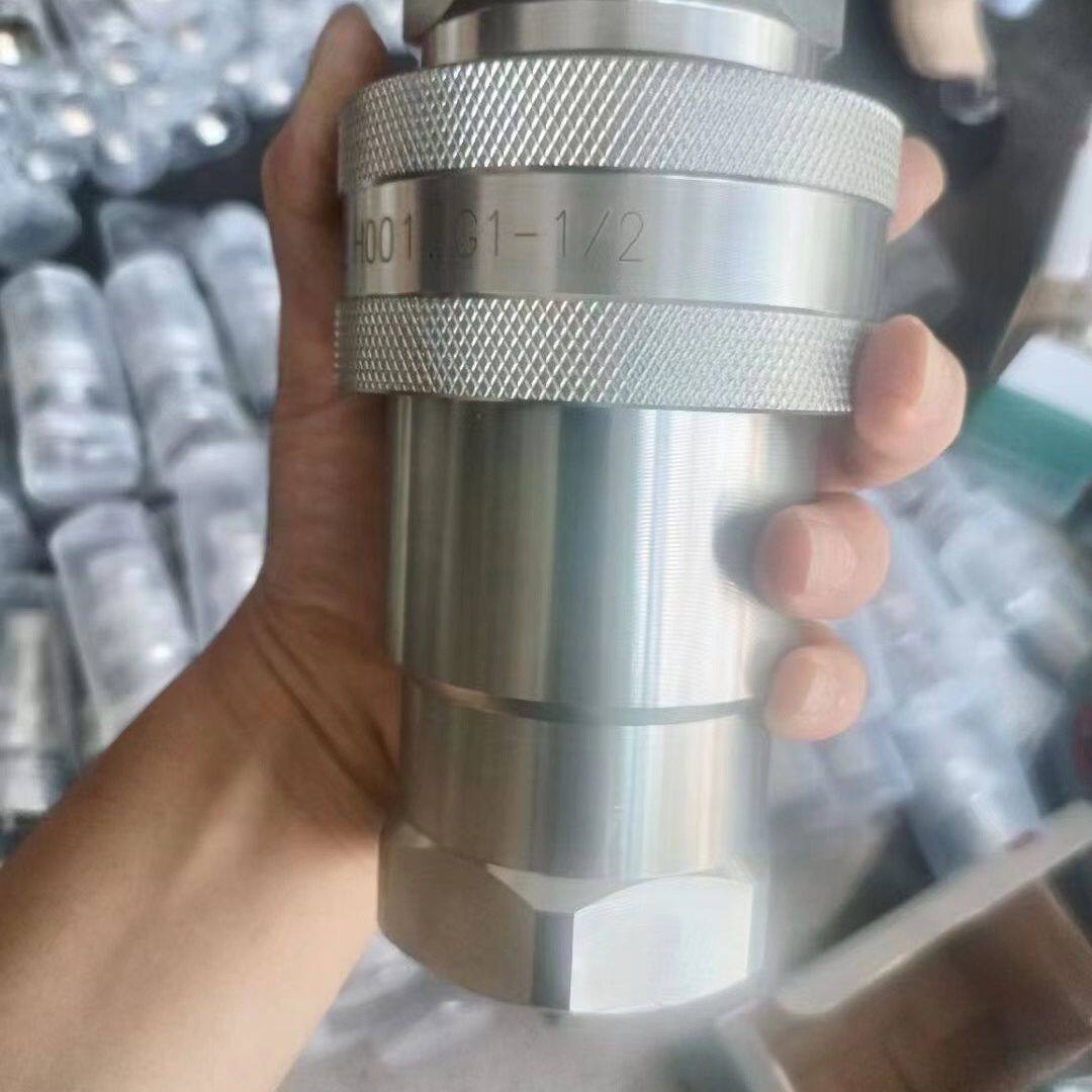 后翻半挂车进油快速接头液压快接头液压管自卸车直顶后翻