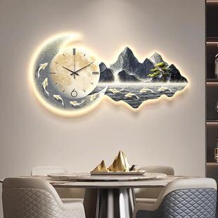 现代轻奢餐厅装饰画九鱼带钟表高级感客厅挂画新中式山水发光壁画