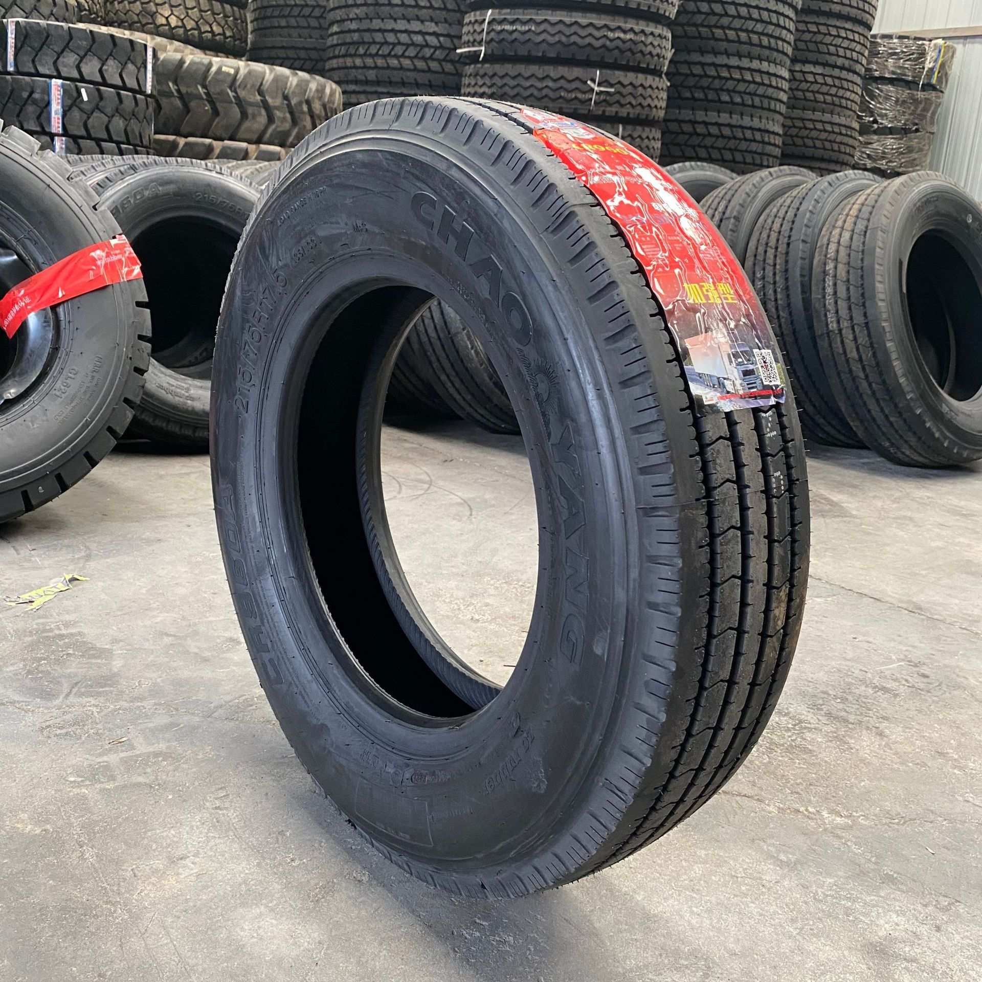 朝阳公交巴士客车 215 235 75R17.5 225 24/70r17.5 全钢校车轮胎