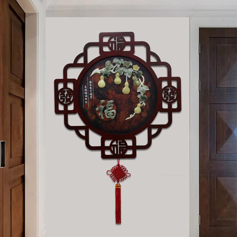 客厅装饰画挂件电视沙发