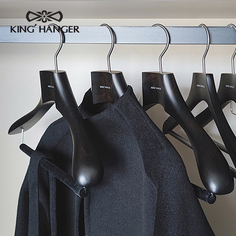 1Z5X金领结黑色轻奢实木衣架家用卧室挂衣木质宽肩衣挂