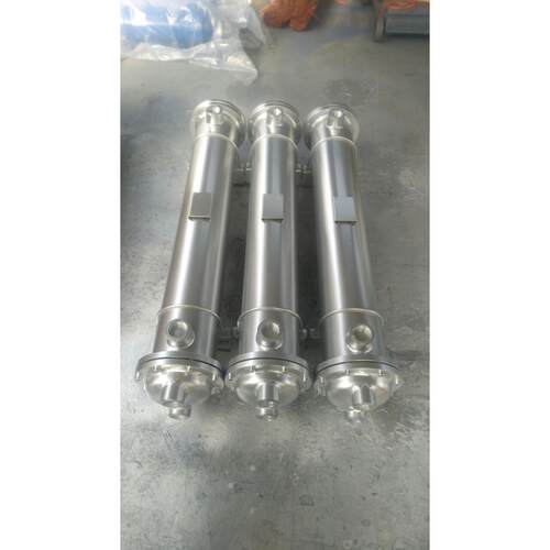 不锈钢冷却器GLL3一6卧式冷却器列管式冷却器油水换热器规格齐全