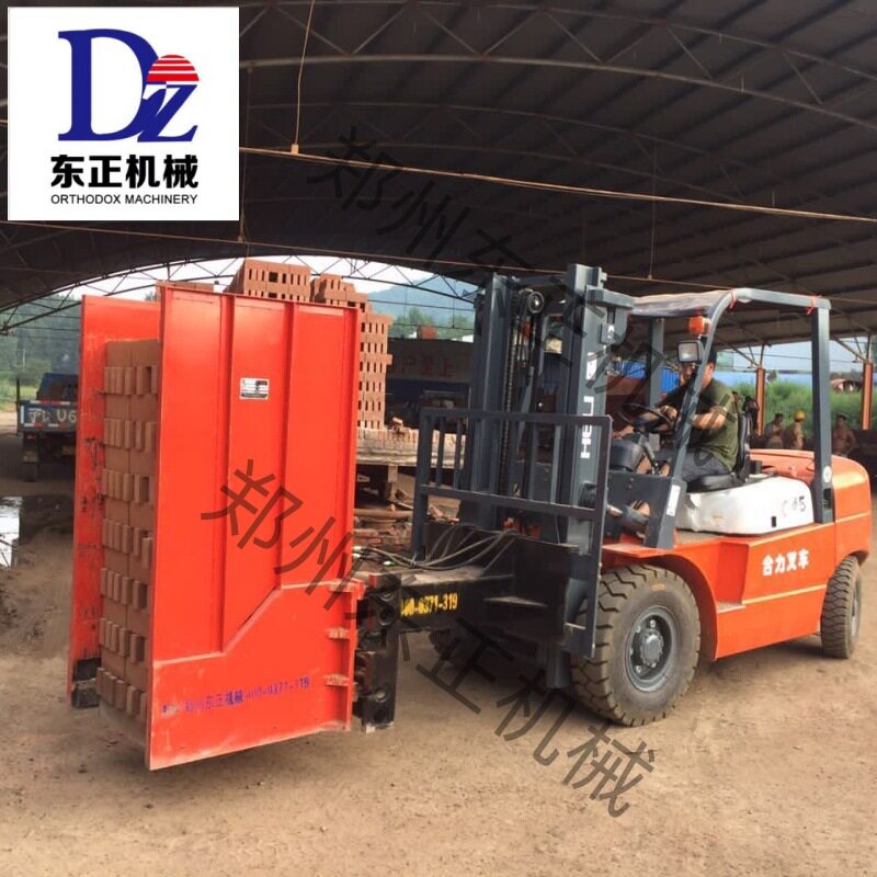 东正叉车安装旋转抱砖机建筑工地快速装卸设备夹卸一体自动化