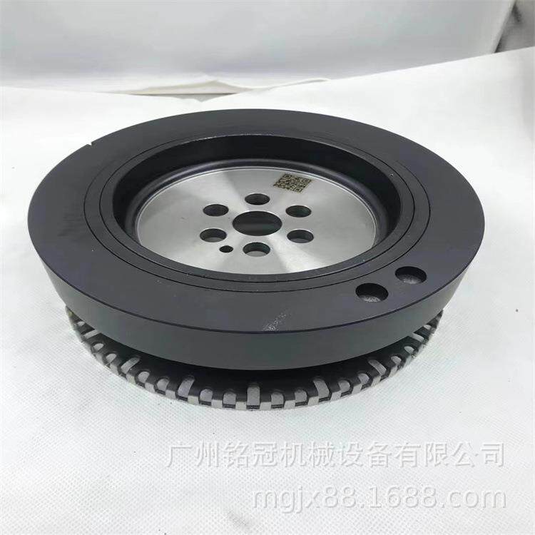 PC200-8PC210-8PC220-8PC240-8QSB6.76D107发动机曲轴轮