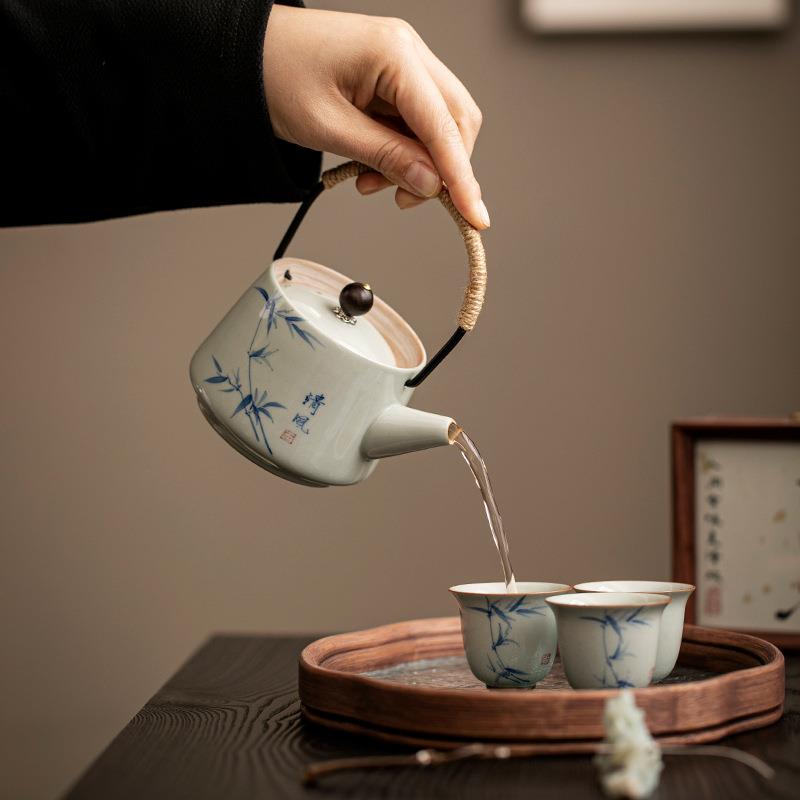 创意手绘竹子茶壶中式陶瓷提梁壶带过滤单壶釉下彩茶水壶复古提壶