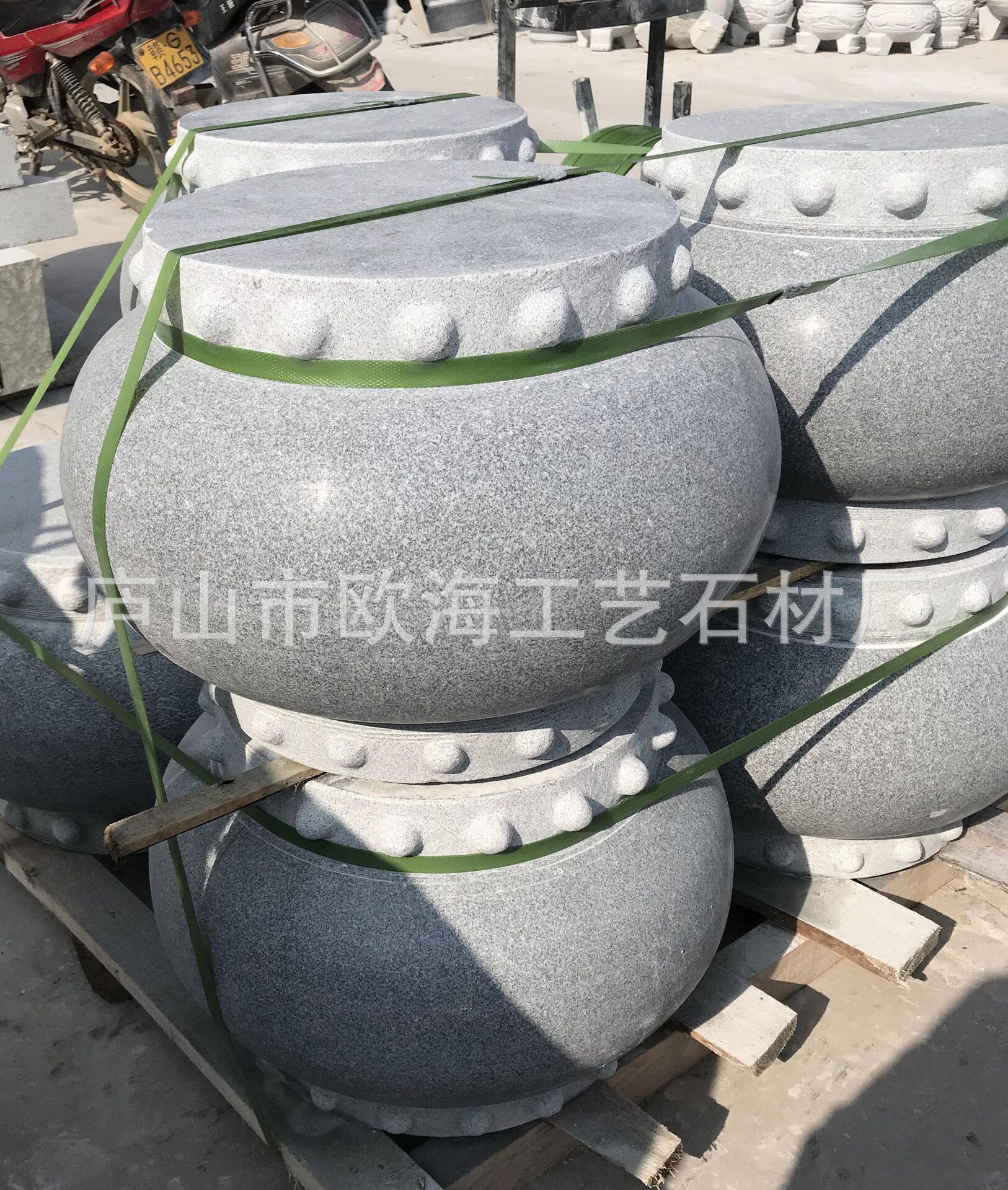 花岗岩广场公园挡车石墩石鼓象棋状造型刻字涂黑红油漆