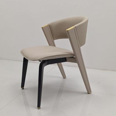 餐椅意式极简实木超纤皮轻奢靠背椅样板房CC椅别墅设计师椅子