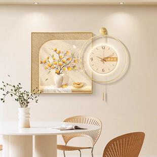 原木风餐厅装饰画带钟表柿子饭厅餐桌组合挂画高级感客厅壁画挂钟