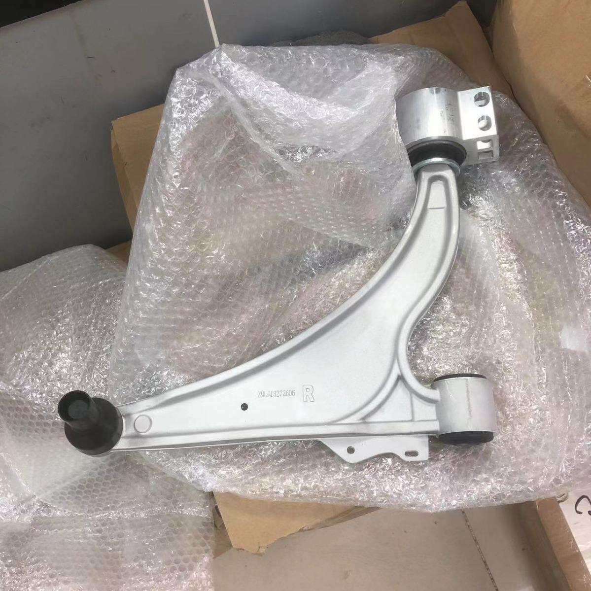 适用雪佛兰科鲁兹下摆臂英朗前下悬挂前下肢臂三角臂左13272605