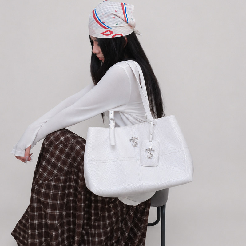 STK官方旗舰店托特包女大容量包包2026新款大学生上课通勤单肩包
