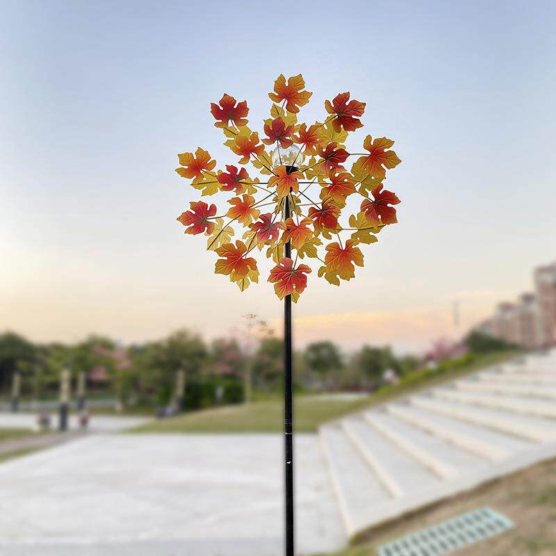 太阳能铁艺风车户外铁艺双面枫叶旋转地插风车花园别墅花园装饰灯