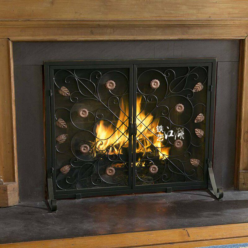 欧式家用复古铁艺带门壁炉屏风隔断防火取暖器装饰护栏新品定制