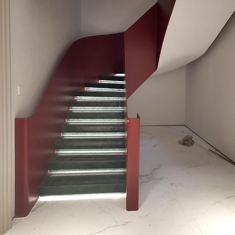杭州钢板旋转楼梯玻璃扶手别墅复式钢板旋转扶手楼梯简约轻奢
