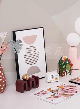儿童房摆间女孩房间粉色系饰装品现代PPZ件简约样板书桌软装