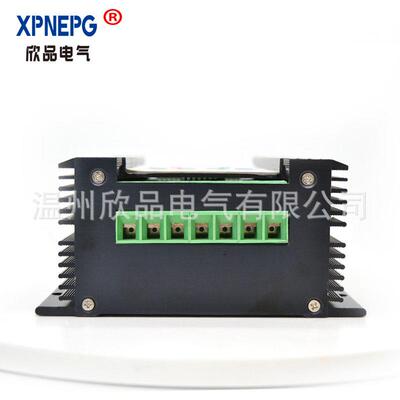 电QHD商新款太0阳能风能控制V器LCD显示300-08W12V24风光互补带卸