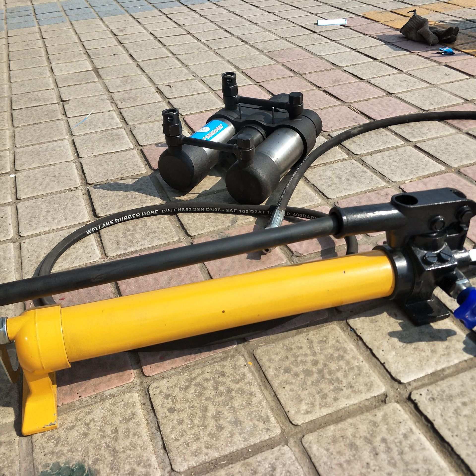 双缸手动液压锚索张拉千斤顶 便携式锚索预应力张拉机具 双缸