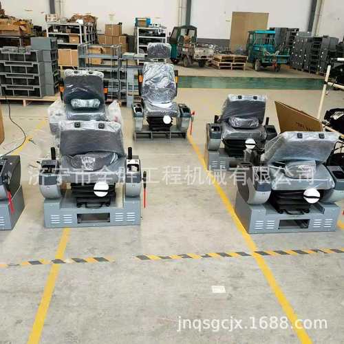 R60-7挖掘机驾驶室座椅挖掘机驾驶室挖掘机前档框