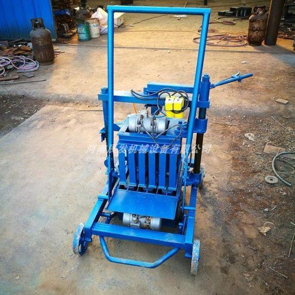 小型移动式空心砖机 免托板水泥制砖机 行走式波浪砖免烧砌块机