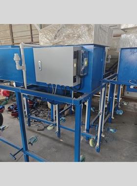 防撞护栏养护台车自动行走喷淋小车山东桥梁施工养护台车