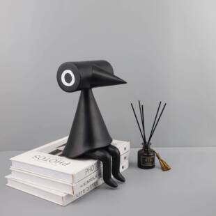 YLV简约现代色尖嘴潮玩卡通趣人样物树黑脂摆件味板房书房客厅装