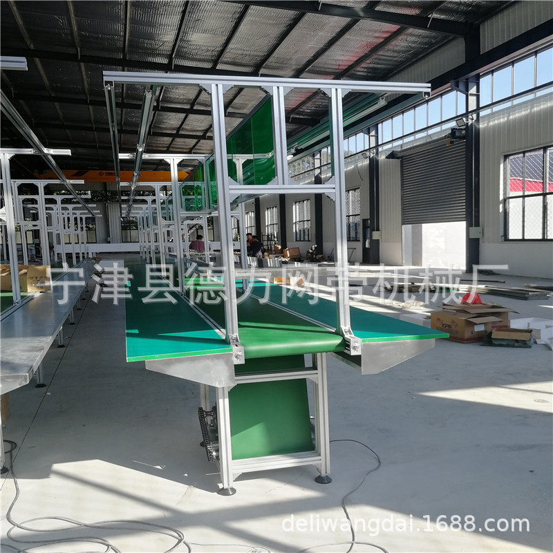 工作台流水线注塑机传送带输送机轻型传送带电子件组装流水线图片