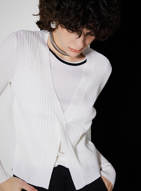 APARALLEL领口撞色X型门襟羊毛针织