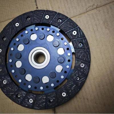 汽车配件离合器片适用于NISSAN30100-ED80A