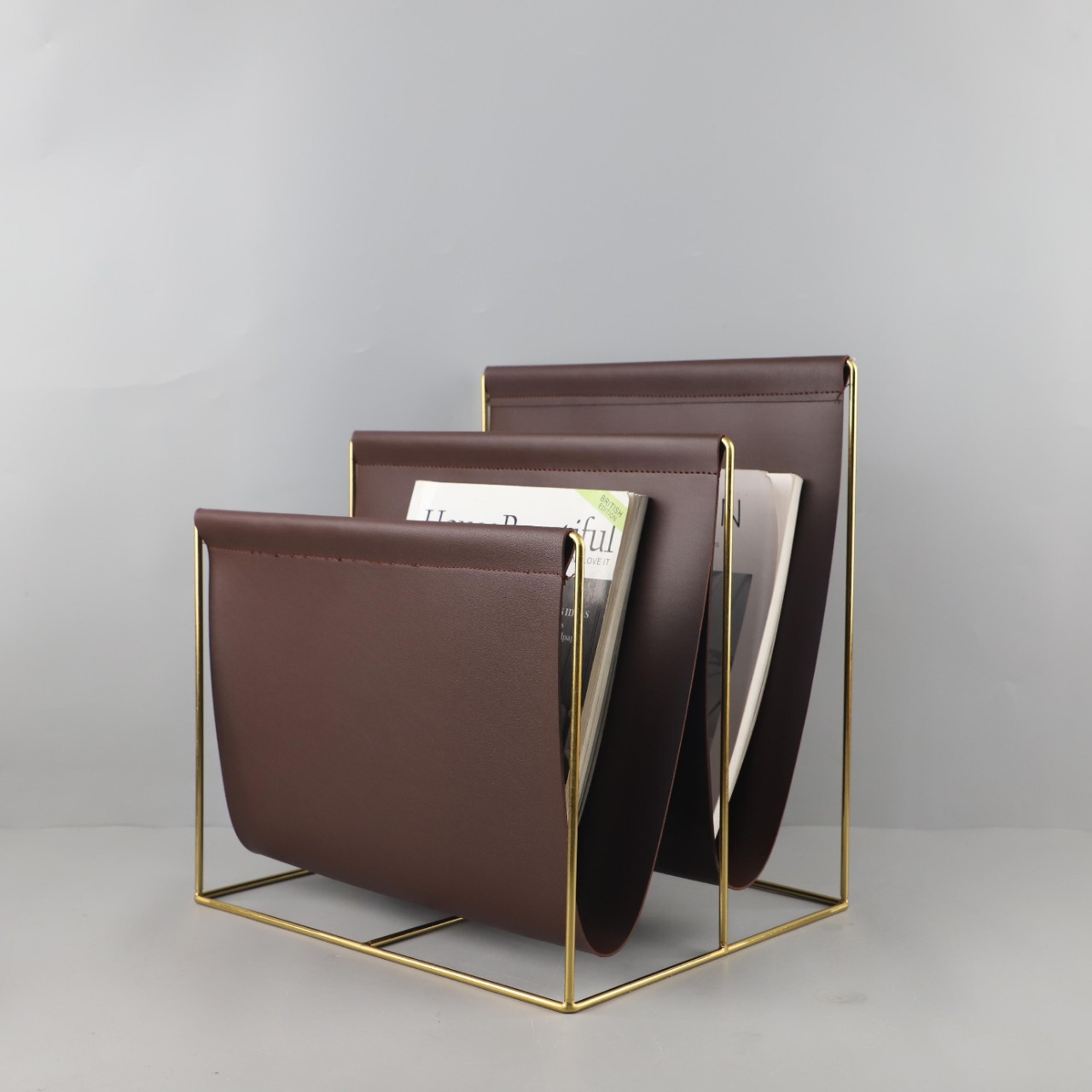 现代简约金属皮革落地杂志架装饰摆件客厅书房酒店软装家居装饰品