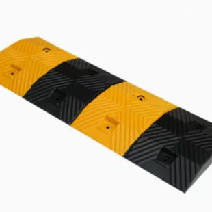 橡胶减速带公路道路减速带橡胶斜坡板缓冲带减速带铸钢交通设施