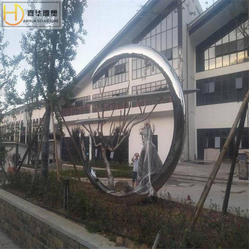 园林景观镜面金属圆环广场户外大型不锈钢雕塑制作镂空月亮大摆件