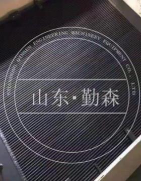 装载机配件各种型号齐全WA470-6水箱421-03-44110