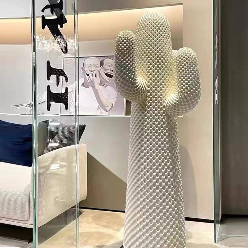 网红仙人掌落地大型摆件小众衣帽架意大利同款客厅店铺雕塑装饰