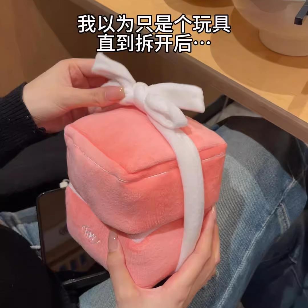 惊喜盒子七夕创意礼物告白毛绒布大钻戒指礼盒爱心玩偶送女友礼物