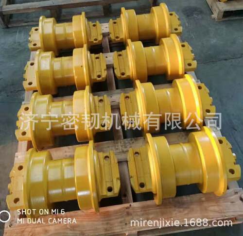 推土机支重轮SD16双边支重轮16Y-40-10000
