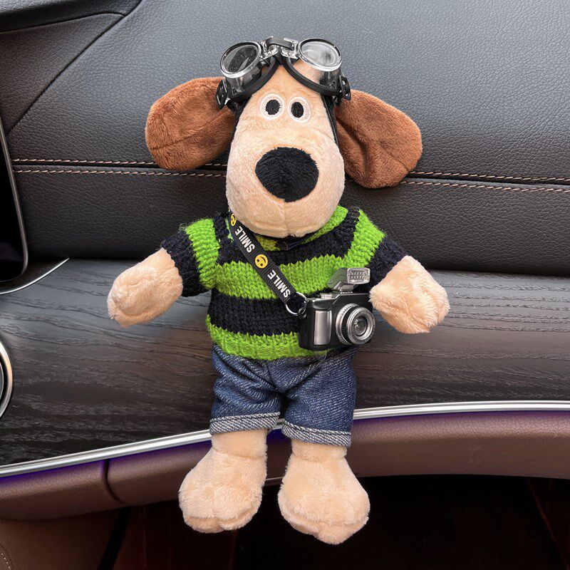 车内饰品摆件可爱卡通创意汽车后备箱挂件毛绒公仔车外装饰品玩偶