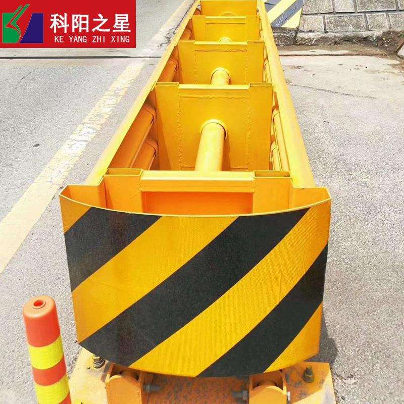 福建直销高速公路防撞垫TS级可导向防撞缓冲垫撞击防护垫现货