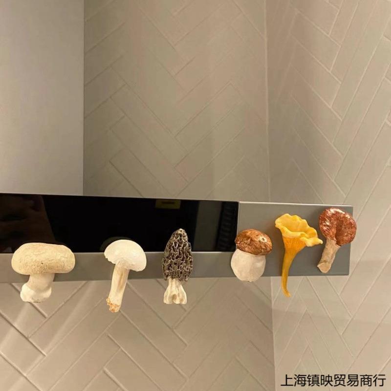 高颜值蘑菇爆款磁吸式菌菇家族立体冰箱贴装饰网红摆件复古可
