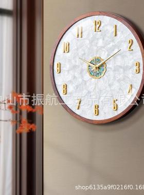 胡桃实木圆挂钟22波5新款DUG客0厅钟表挂墙形现代简约时钟家用电