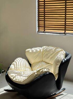 天鹅摇椅网红休闲蛋壳摇椅客懒厅室中古风椅慵UGH设计师懒人单沙