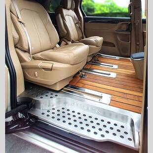 商254务车脚踏板合金不改装锈gl8威钢霆改装带LED灯迎铝宾踏板