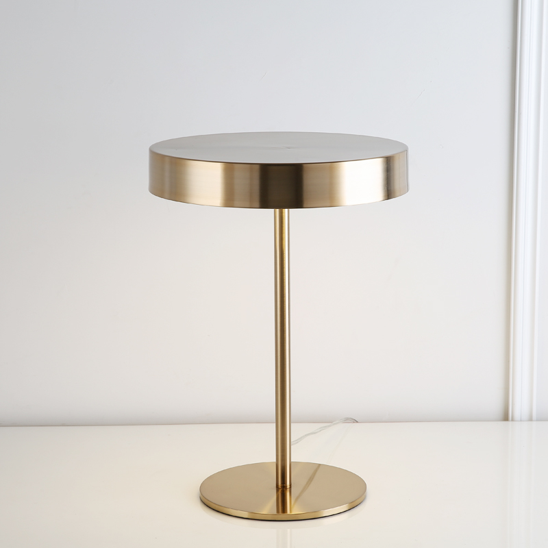 后现代简约时尚书房办公卧室床头LED护眼 样板间创意大气铁艺台灯