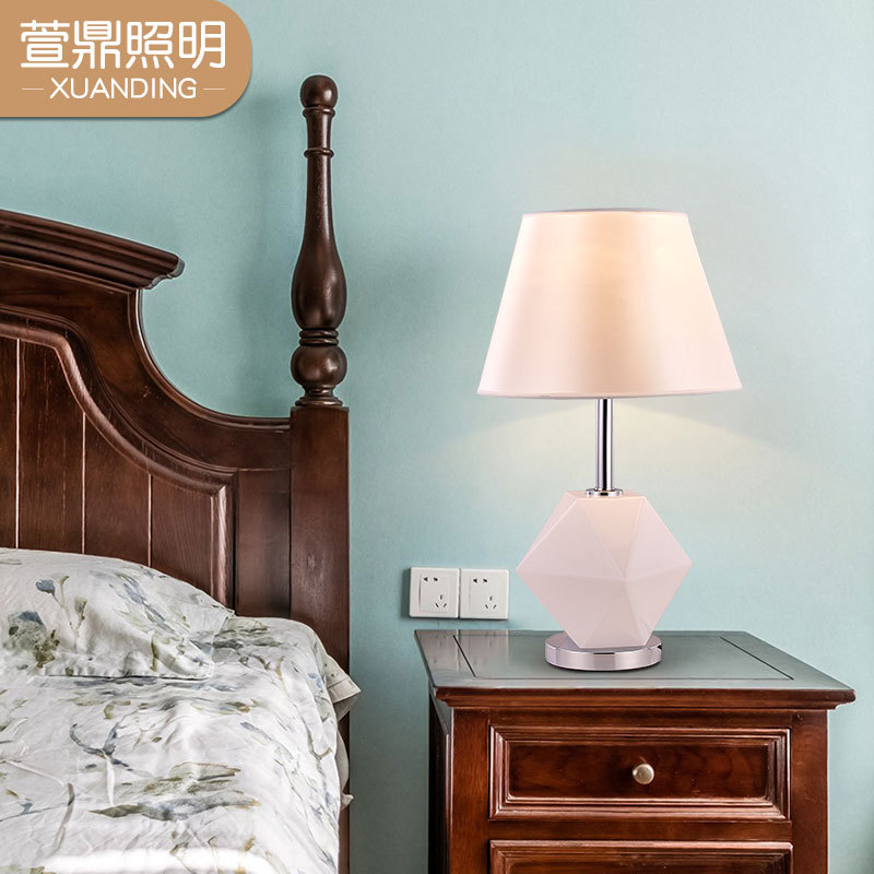 LED美式复古金属装饰台灯