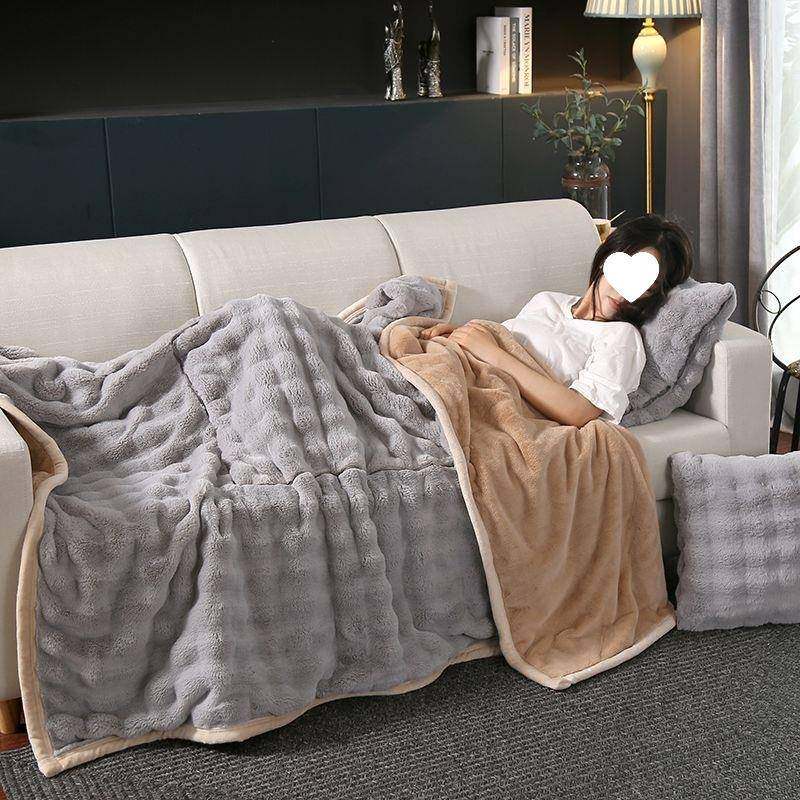 K0B档獭枕FNC兔绒抱毛毯被二高合一冬季加厚车载双面靠绒垫枕午休,居家布艺,抱枕被,淘宝优惠券,粉丝福利购,淘宝优惠卷