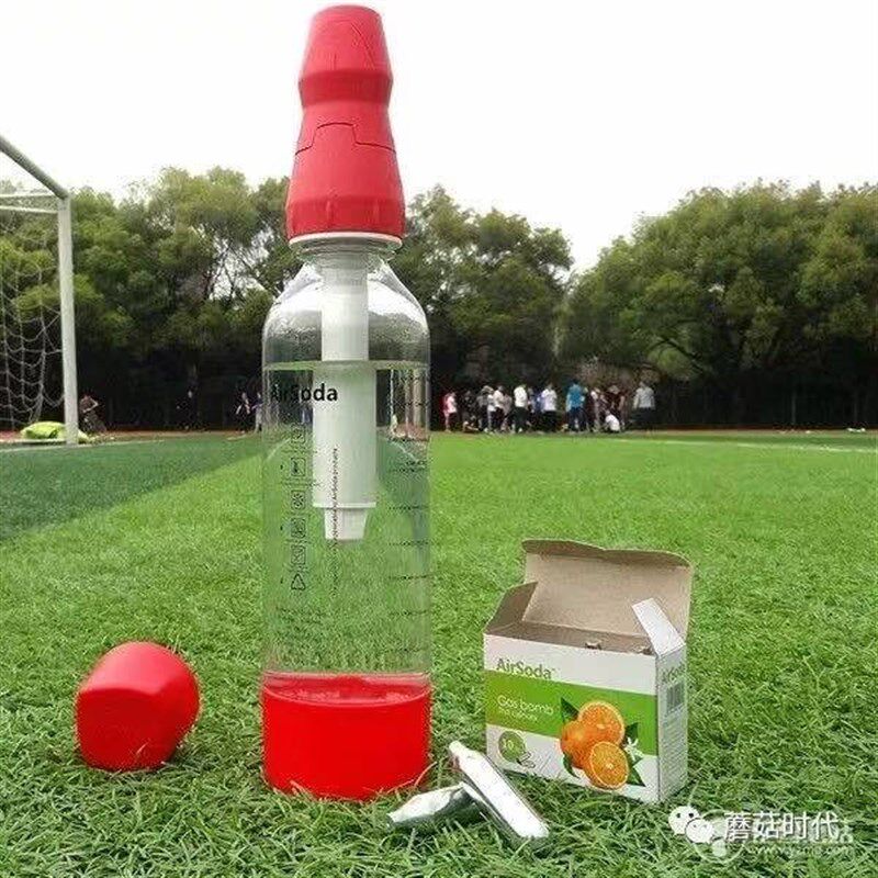 苏打水机家用冷饮机碳酸冷饮料打气便携式汽水机气泡水机打汽水机